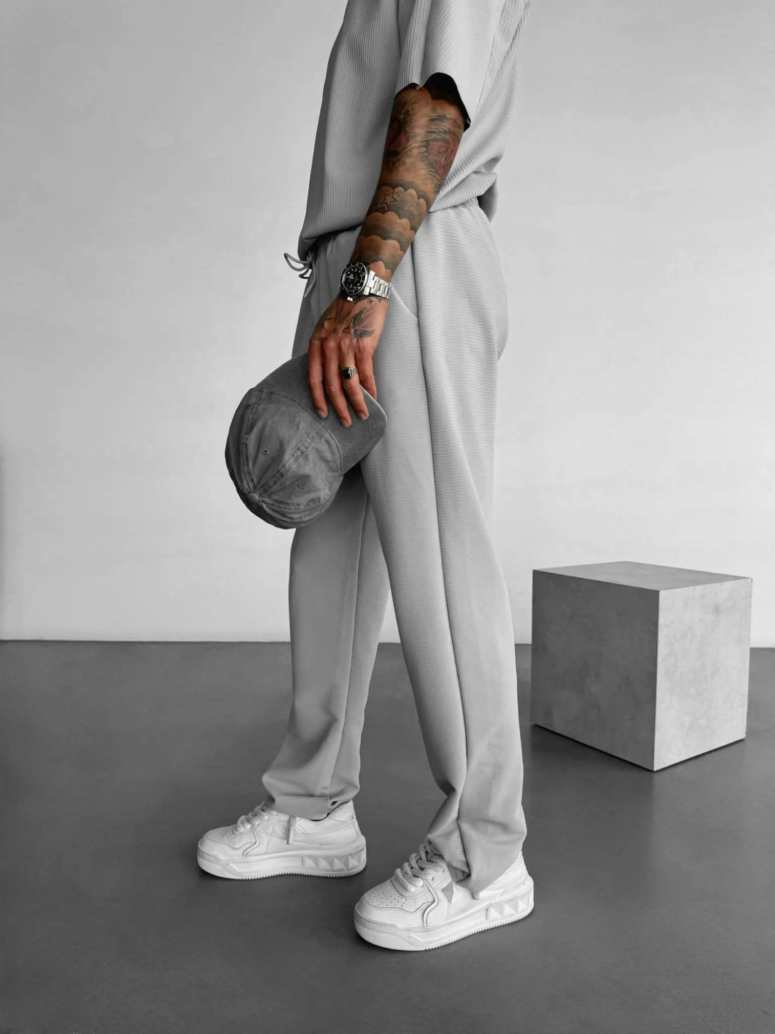 Loose Fit Lines Trousers - Grey