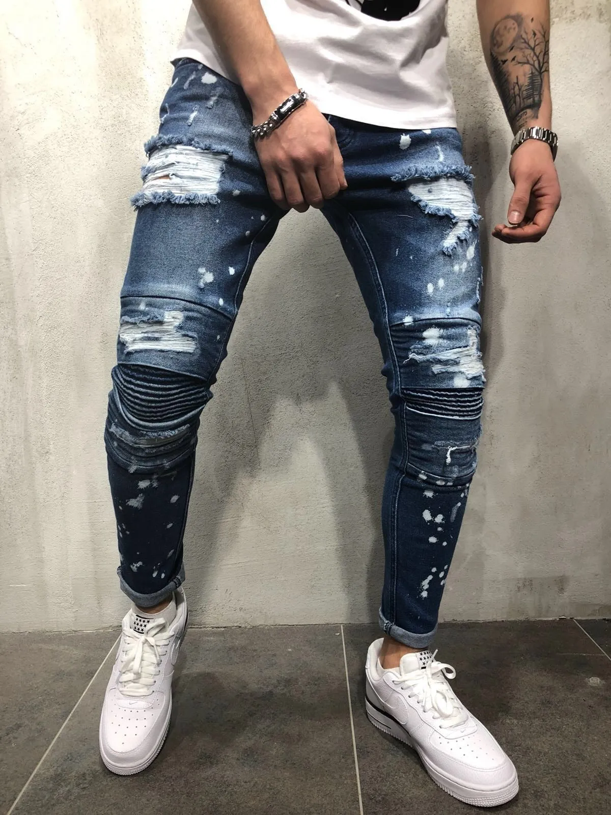 Painted Skinny Ripped Pleated Knee Denim Style Men Jeans