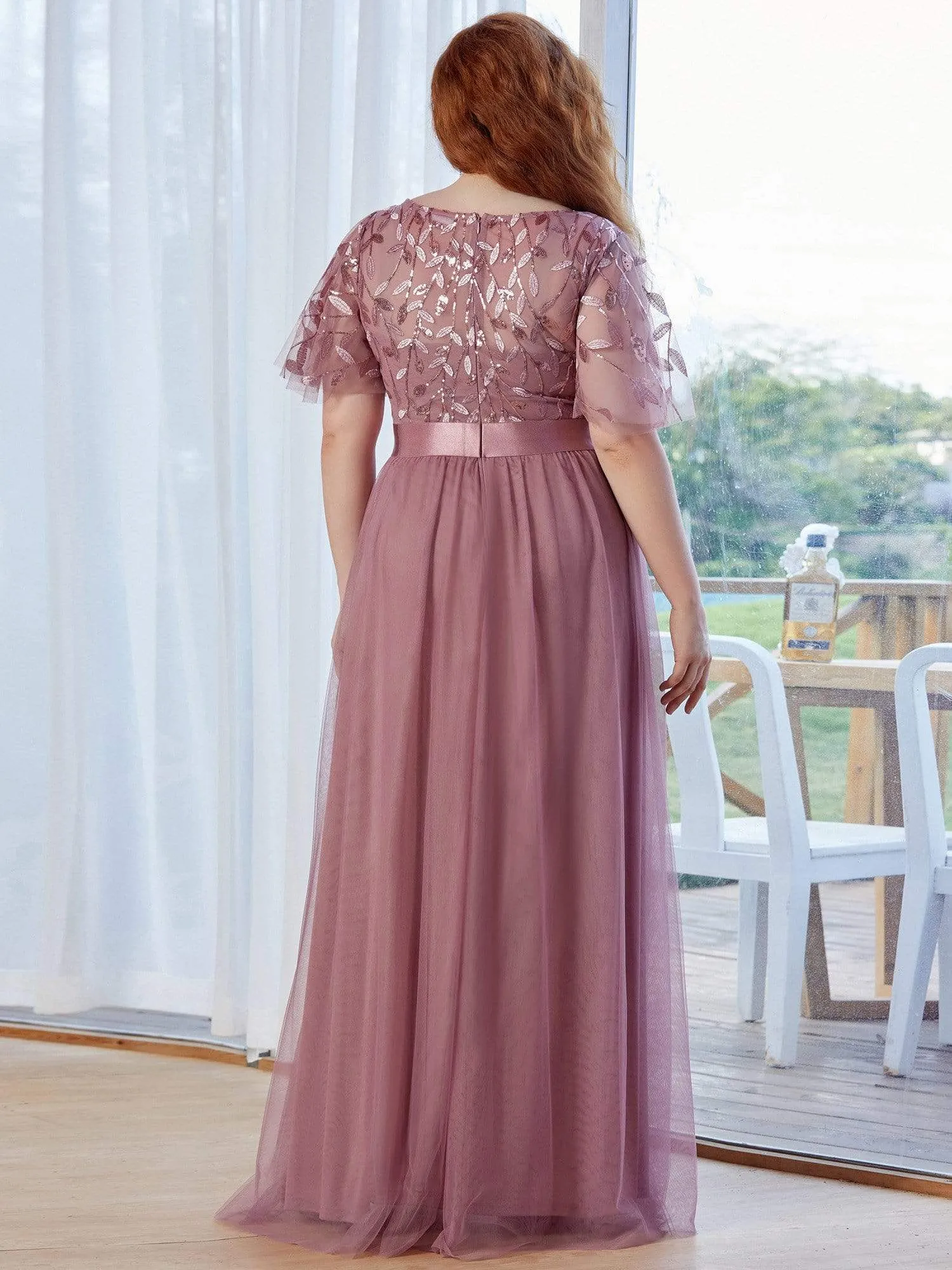 Plus Size Women's Embroidery Evening Dresses with Short Sleeve