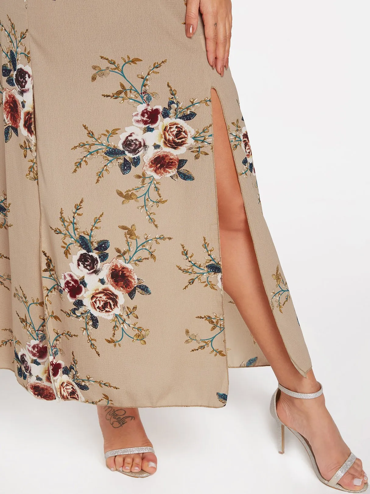 Wholesale Khaki Sleeveless Floral Print Backless Self-Tie Slit Hem Maxi Dress